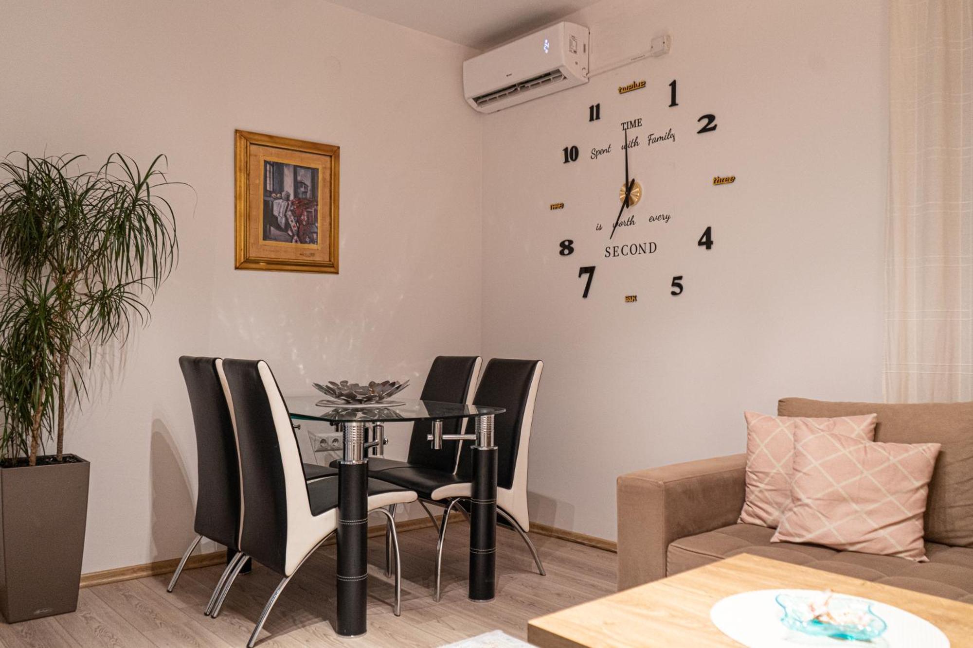 Address Apartment Sarajevo Eksteriør billede